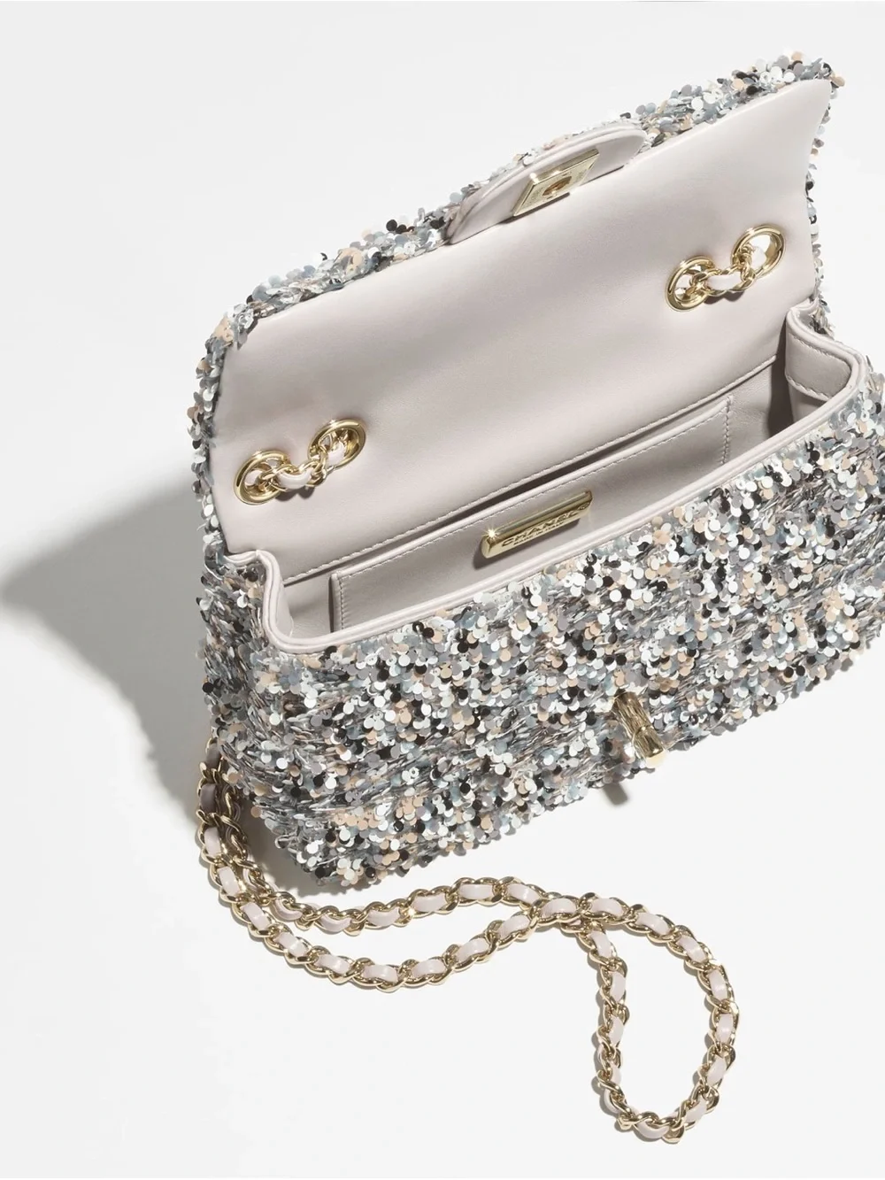 Chanel 26P Sequin Chain Shoulder Bag - Gold Hardware, Multicolor